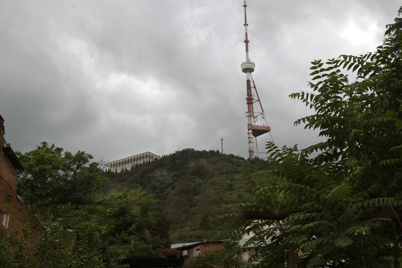 Fifth Element Hotel Tbilisi Exterior photo